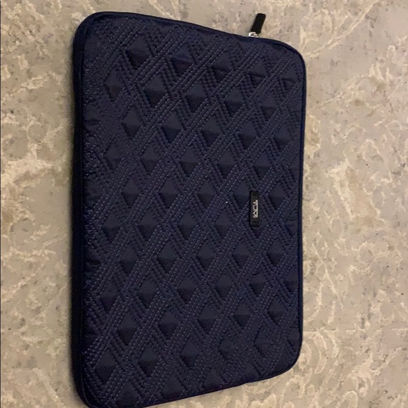 Tumi Handbags - Computer case
